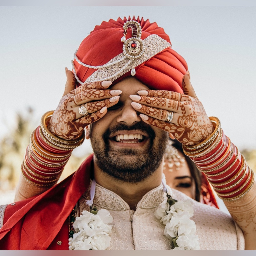 Indian Wedding Turban (Pagari, Hat) and Stole (Dupatta) Red and Cream/ white